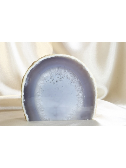 Akik Taşı Kaya Parçası 585 gr