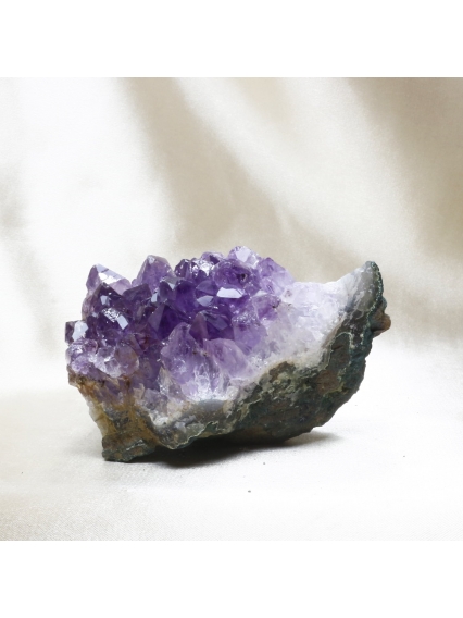 İri Dişli Ametist Taşı Kaya Parçası 345 gr