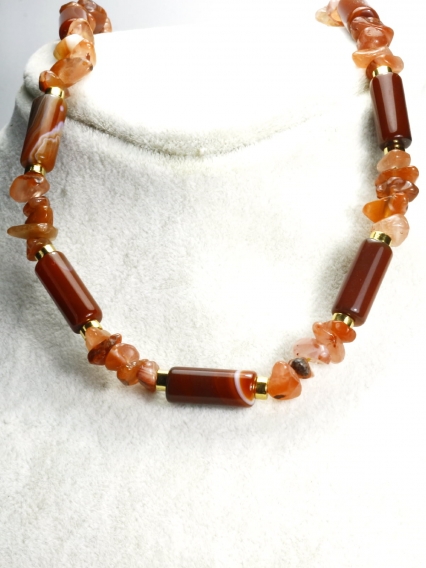 Kırmızı Akik Taşı Kolye | Gerçek Altın Kaplama El Yapımı Doğal Taş Kolye