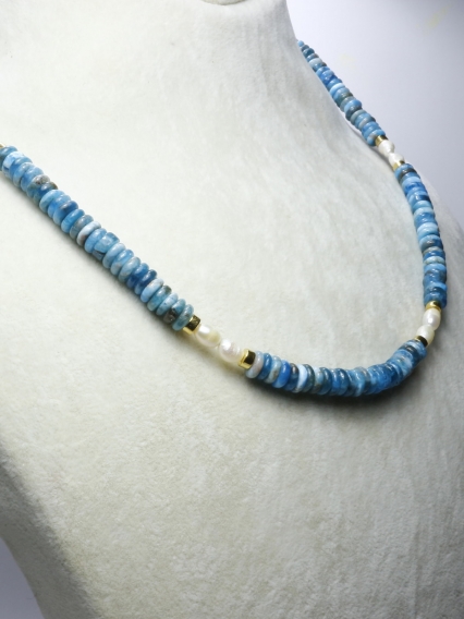 Doğal Apatit Taşı ve Gerçek İnci Detaylı Altın Kaplama Kadın Kolye - Okyanus Mavisi Tasarım