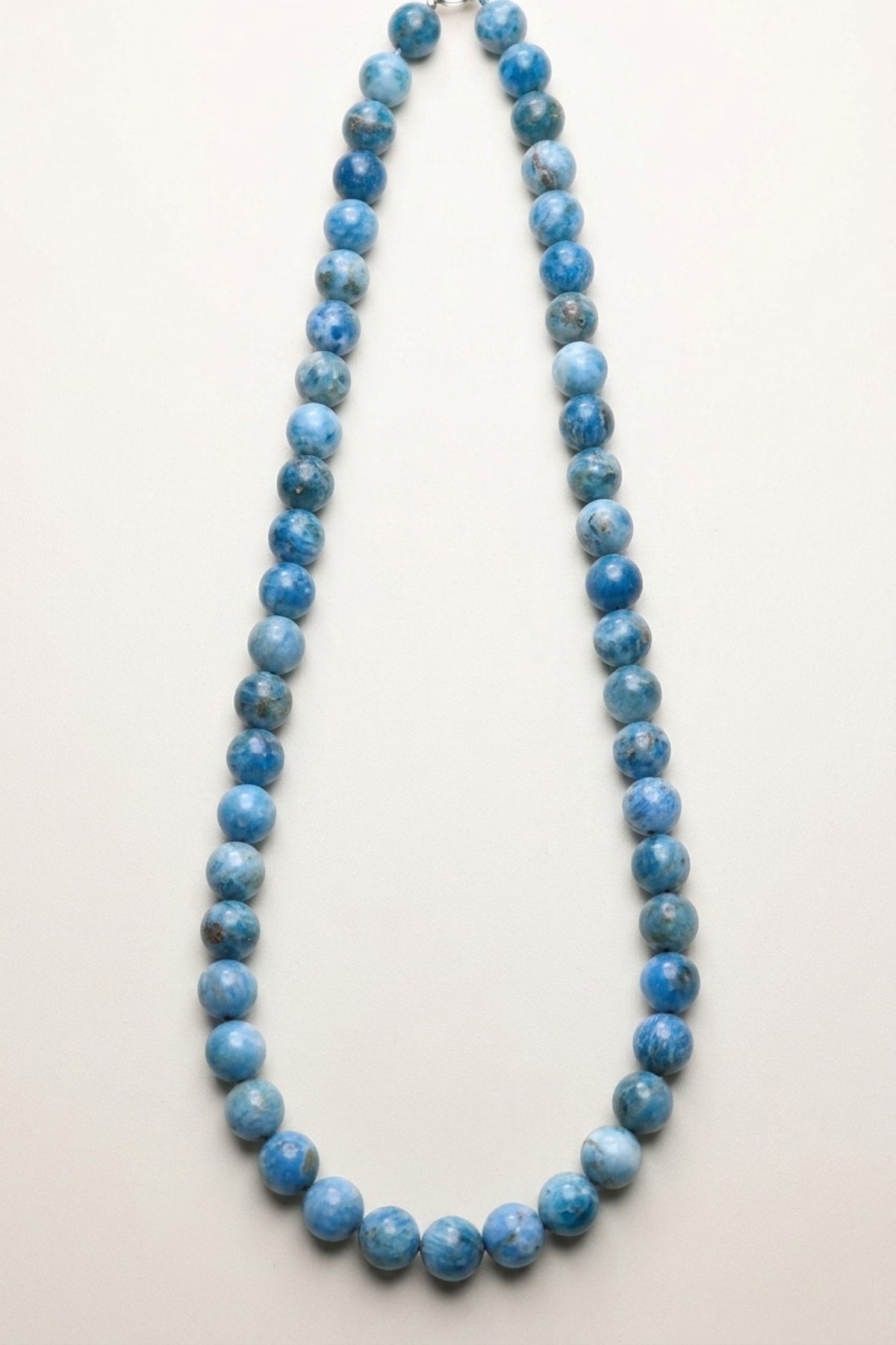 Hakiki Apatit Taşı Düğümlü Kolye - 8 mm Küre Kesim
