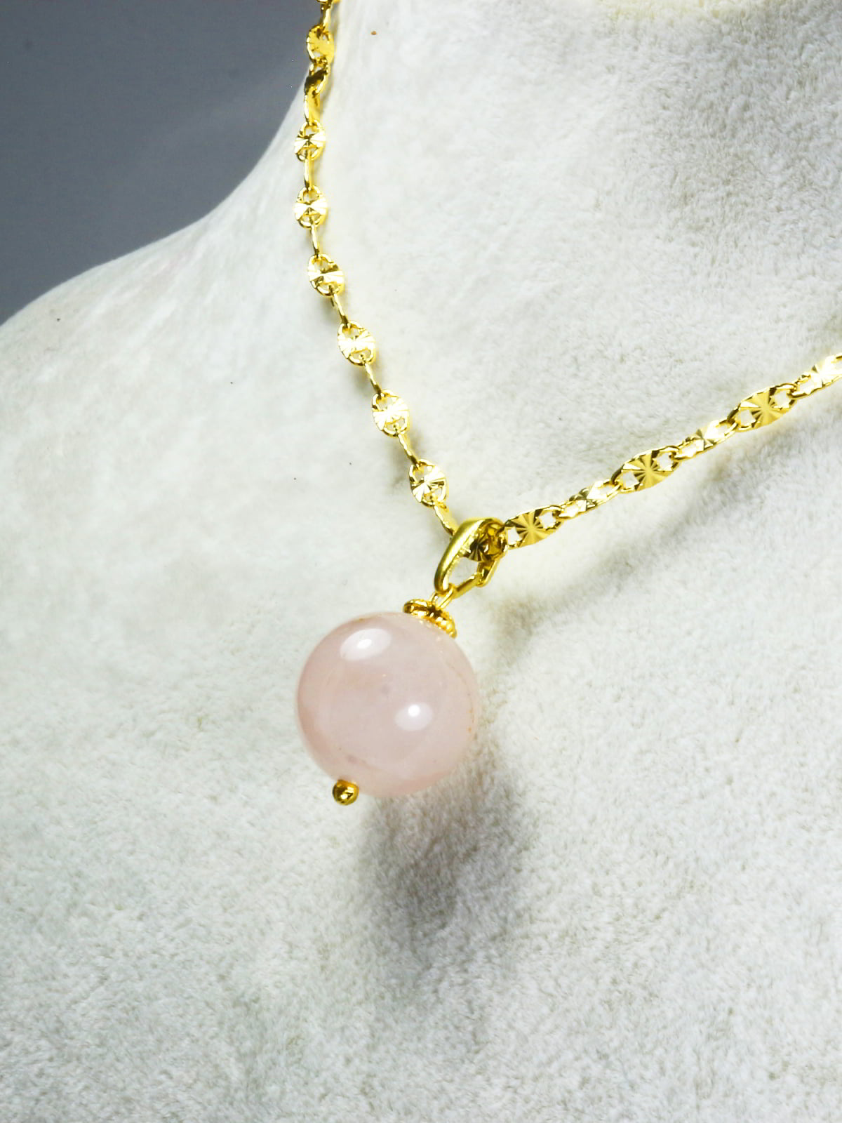 Küre Kesim Pembe Kuvars Doğal Taş Kolye Ucu 12 mm